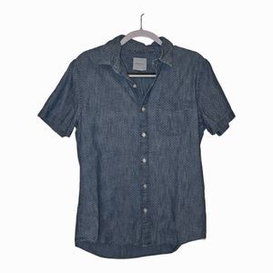 American eagle men's button up pocket shirt worn once bluish gray with white